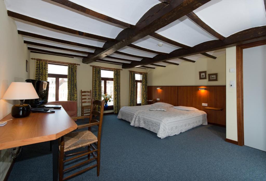 Auberge Le XIX Eme Thulin Camera foto